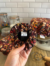 Load image into Gallery viewer, Floral Sustainable Bowl Covers – Reusable, Washable, and Eco-Friendly Food Covers