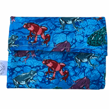 Load image into Gallery viewer, Frogs Reusable Snack Bag – Sustainable, Versatile, Washable &amp; Eco-Friendly
