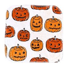 Load image into Gallery viewer, Jack-o-Lantern Halloween Paperless Towels
