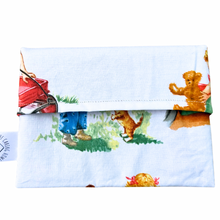 Load image into Gallery viewer, Kids Play Reusable Snack Bag – Sustainable, Versatile, Washable &amp; Eco-Friendly
